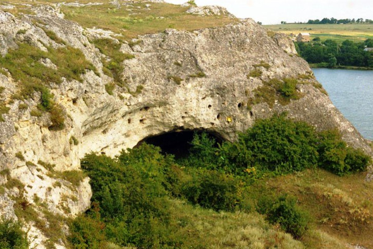 Пещера Волчий грот