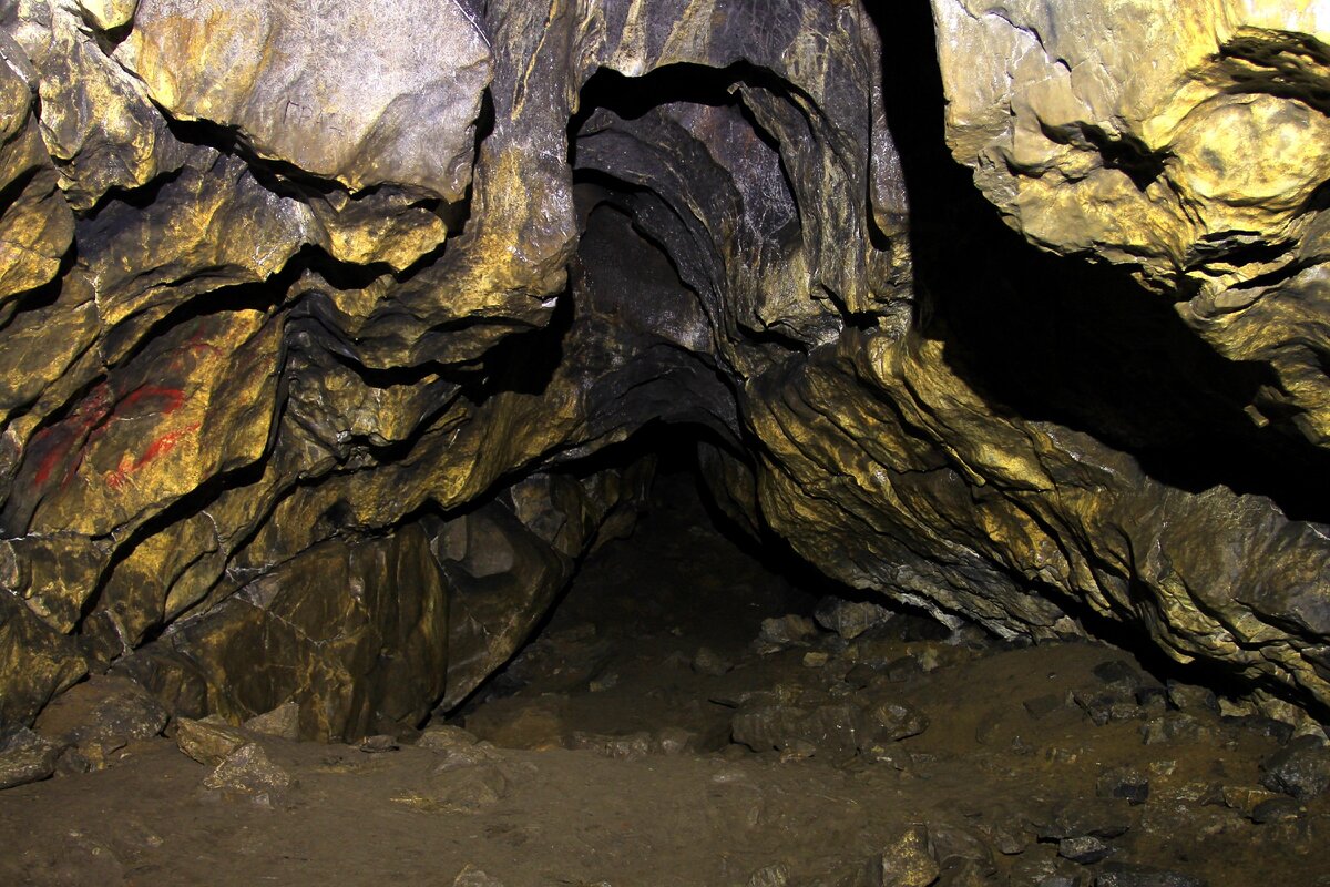 Пещера Смолинская