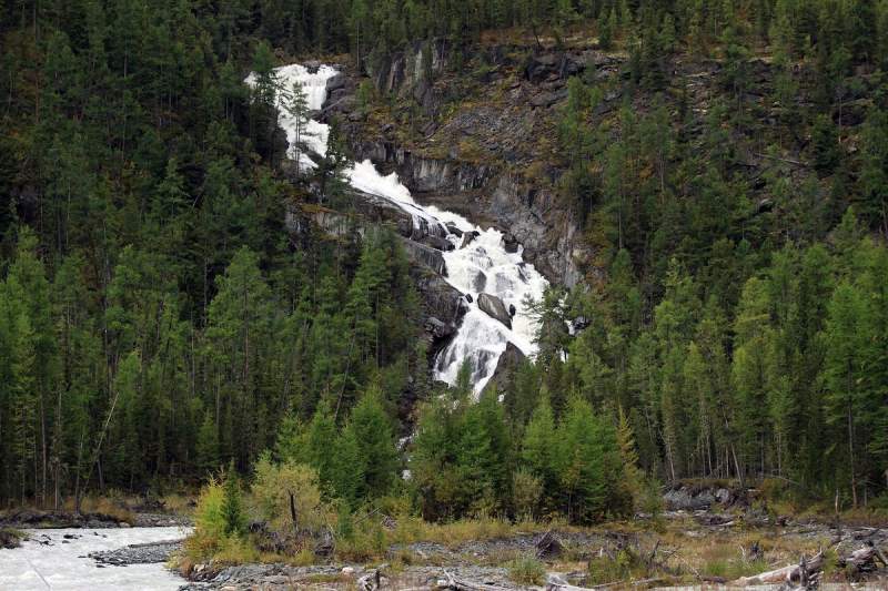 Водопад Текелю