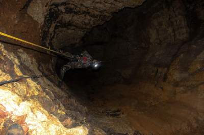 Пещера Орлов провал