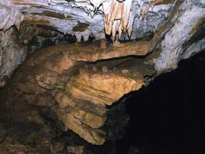 Пещера Долгая