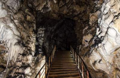 Пещера Малая Азишская
